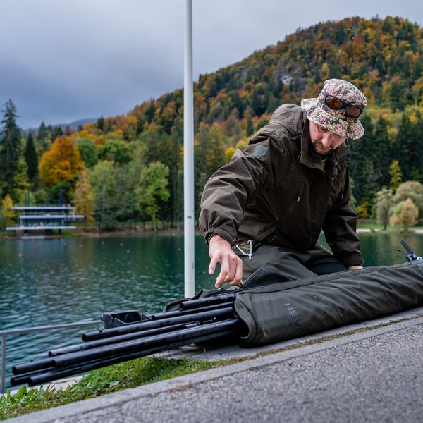 Spot On Bushwhacker Baiting Pole System 15m