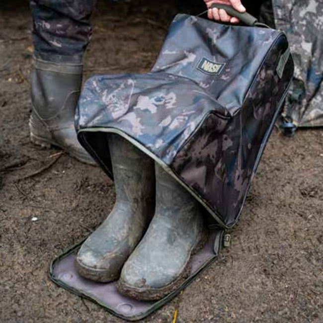 Nash Subterfuge Waterproof Wader & Boot Bag